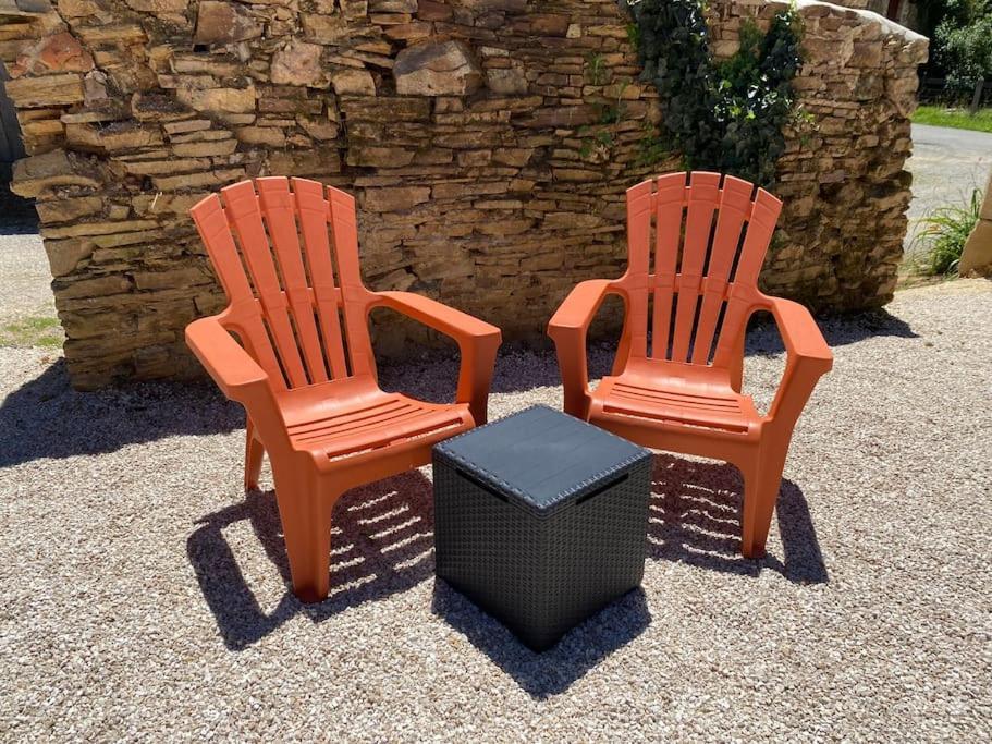 Spacious 1 Bed Home With Shared Pool Champagnac-la-Rivière Kültér fotó